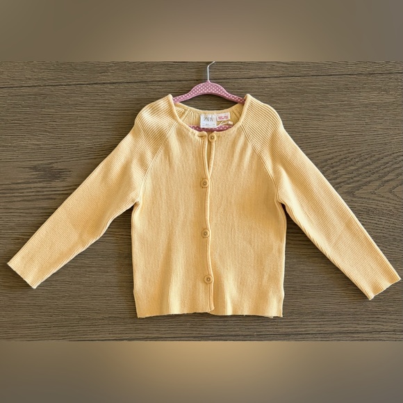 Zara Other - NWOT Zara Girls Yellow Knit Cardigan
Size 4-5 YEARS